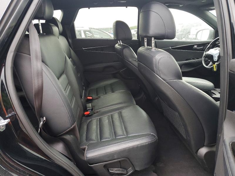 Photo 11 from auction – 2017 KIA SORENTO with VIN 5XYPKDA17HG238201