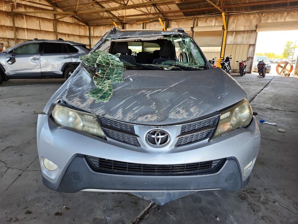Zdjęcie 5 z aukcji – 2015 TOYOTA RAV4 z VIN JTMWFREV1FJ036493
