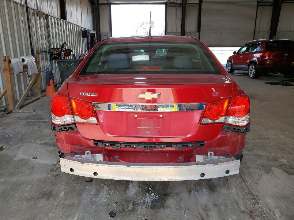 Photo 6 from auction – 2013 CHEVROLET CRUZE with VIN 1G1PC5SB5D7247781