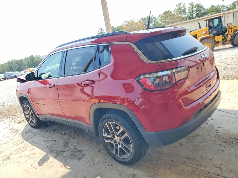 Фото 2 с аукциона – 2017 JEEP COMPASS с VIN 3C4NJCBBXHT653260