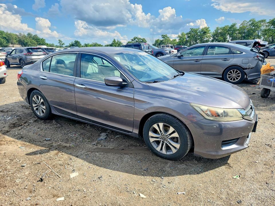 Photo 4 from auction – 2014 HONDA ACCORD with VIN 1HGCR2F39EA175432