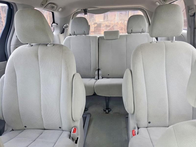 Photo 10 from auction – 2014 TOYOTA SIENNA with VIN 5TDZK3DC8ES462074