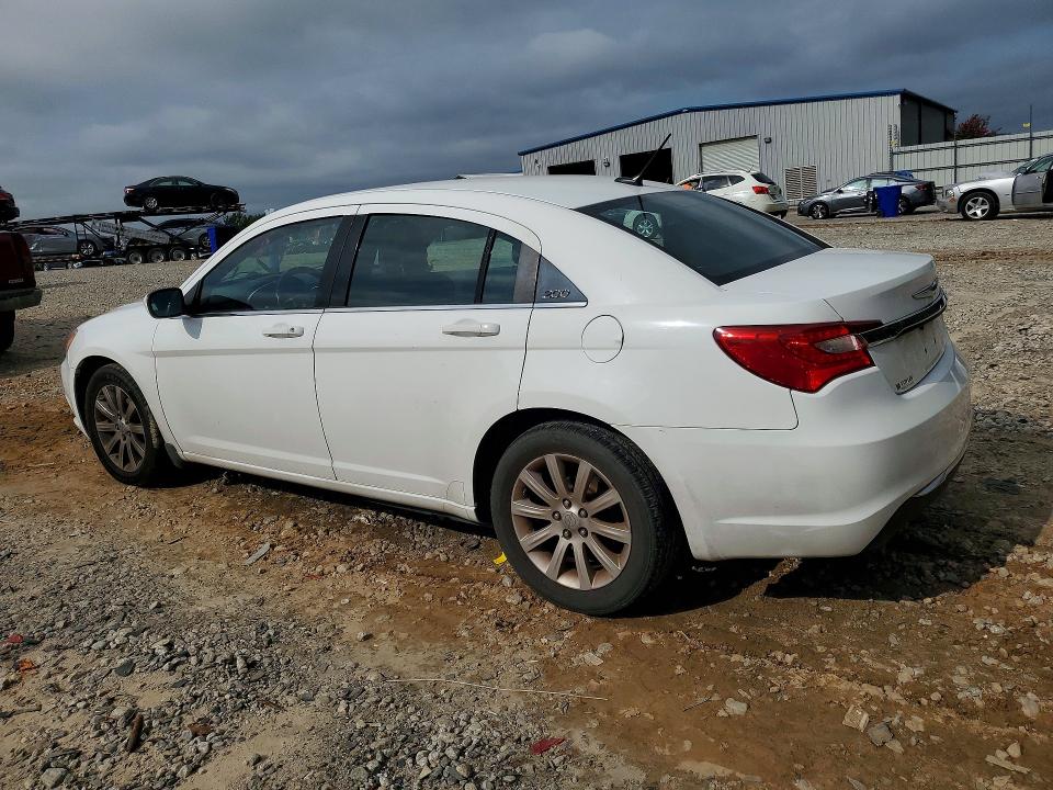 Photo 2 from auction – 2011 CHRYSLER 200 with VIN 1C3BC1FG4BN548281