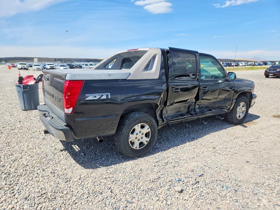 Photo 3 from auction – 2004 CHEVROLET AVALANCHE with VIN 3GNEK12T74G335925