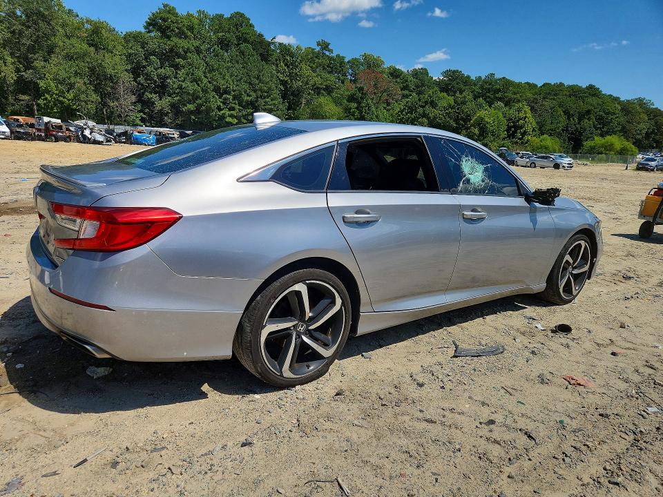Photo 3 from auction – 2018 HONDA ACCORD with VIN 1HGCV1F38JA251271