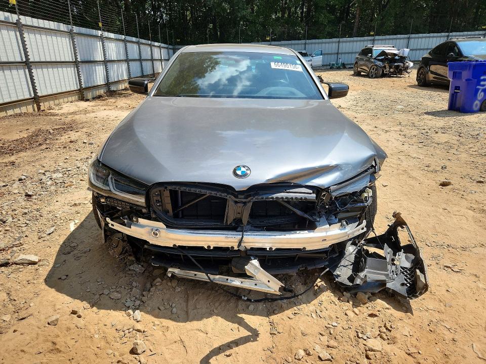 Photo 5 from auction – 2023 BMW M550XI with VIN WBA13BK0XPCN39767