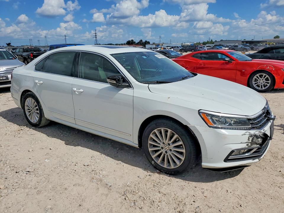 Photo 4 from auction – 2017 VOLKSWAGEN PASSAT with VIN 1VWBT7A37HC051617