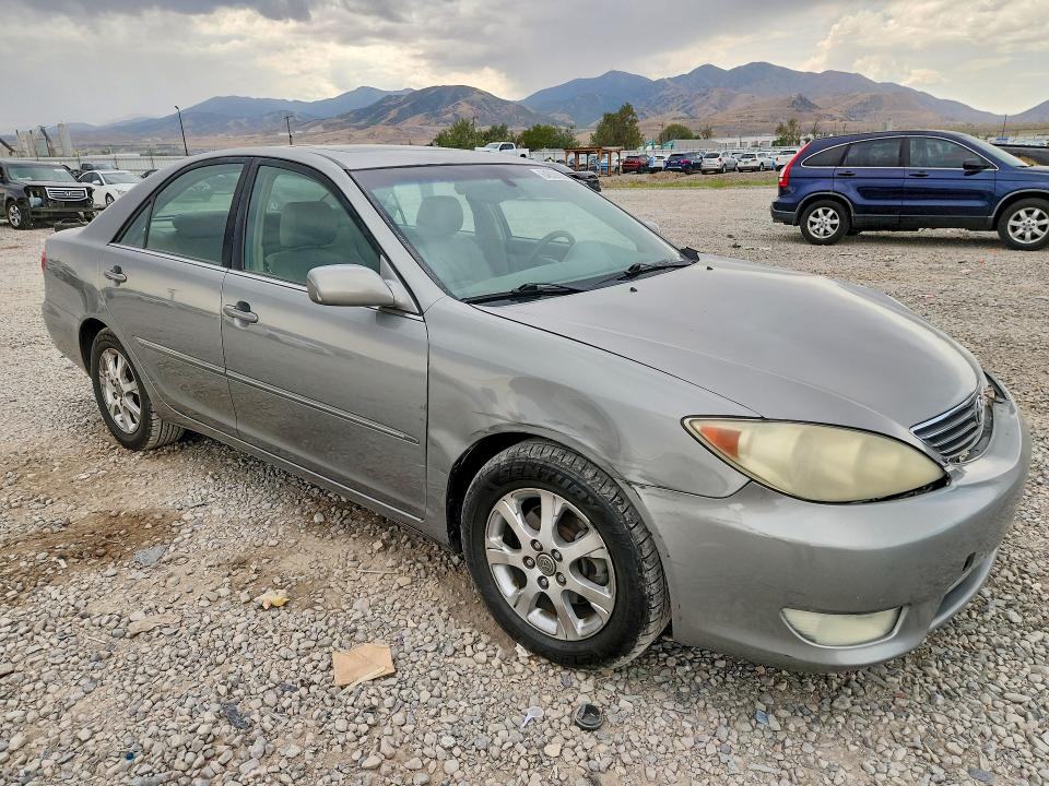 Photo 4 from auction – 2005 TOYOTA CAMRY with VIN JTDBF30K450162859