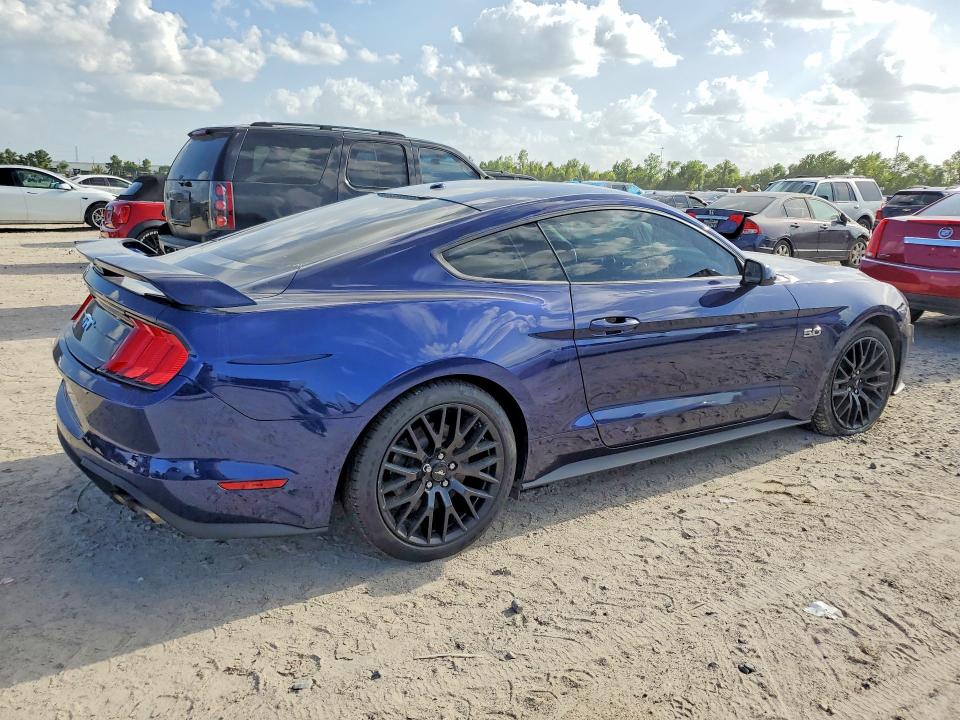 Photo 3 from auction – 2018 FORD MUSTANG with VIN 1FA6P8CF5J5122867
