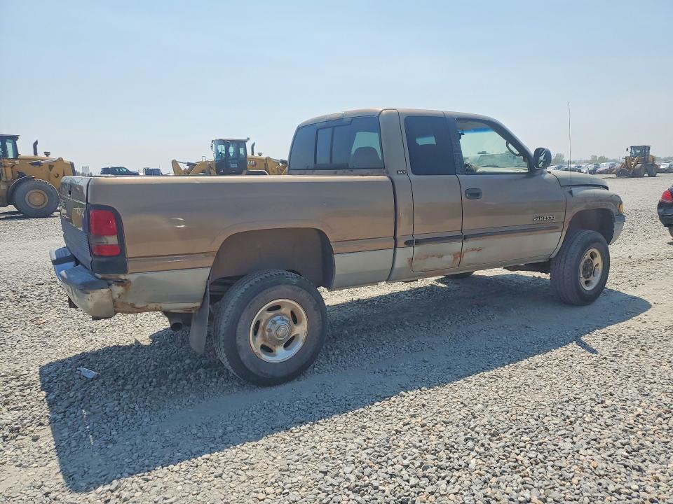 Photo 3 from auction – 2000 DODGE RAM 2500 with VIN 1B7KF23Z9YJ155391
