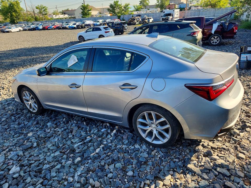 Photo 2 from auction – 2020 ACURA ILX with VIN 19UDE2F39LA010378