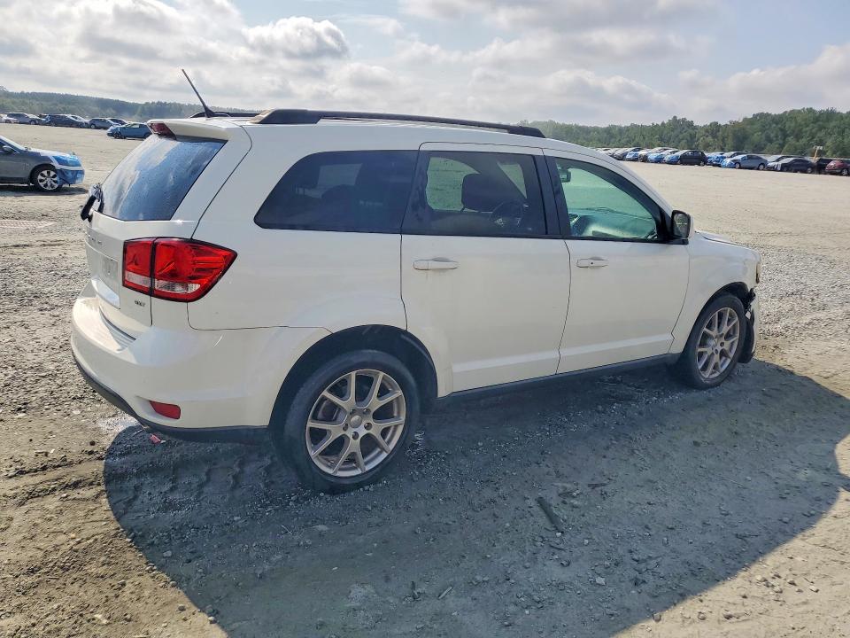 Photo 3 from auction – 2016 DODGE JOURNEY with VIN 3C4PDCBG3GT111000