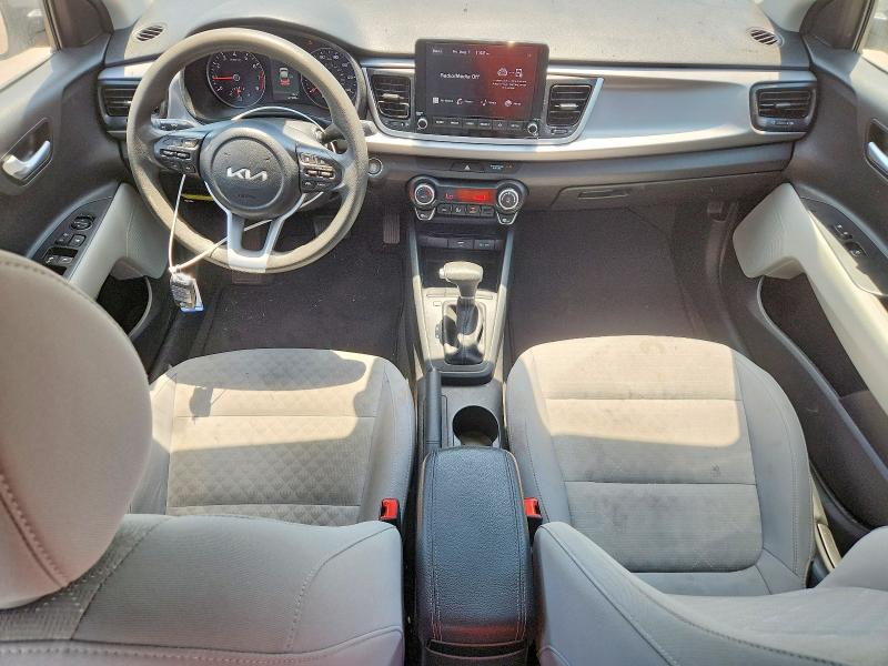 Снимка 8 от търг – 2023 KIA RIO с VIN 3KPA24AD6PE605889
