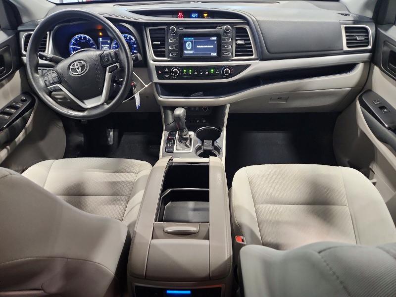 Photo 8 from auction – 2018 TOYOTA HIGHLANDER with VIN 5TDBZRFHXJS908633