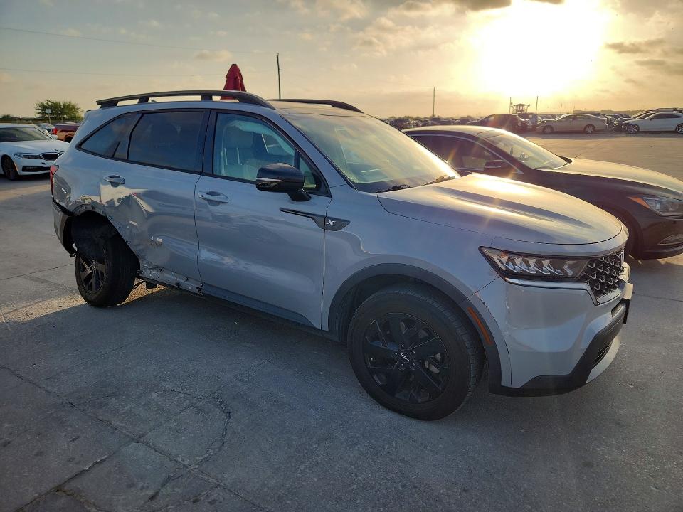 Photo 4 from auction – 2023 KIA SORENTO with VIN 5XYRLDLC2PG172658