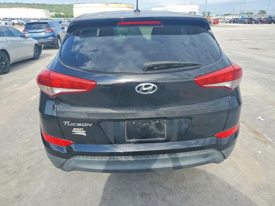 Photo 6 from auction – 2017 HYUNDAI TUCSON with VIN KM8J23A49HU494988