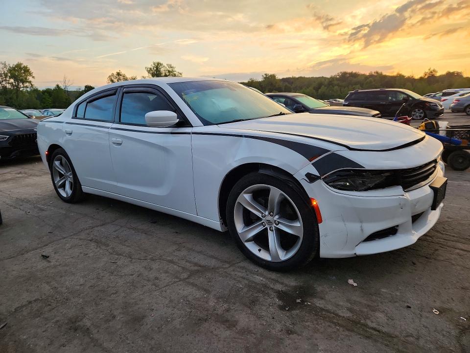 Photo 4 from auction – 2018 DODGE CHARGER with VIN 2C3CDXHG7JH119709
