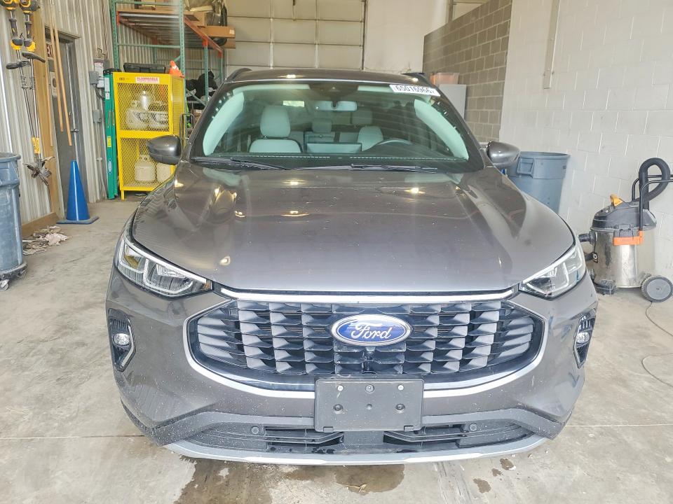 Photo 5 from auction – 2023 FORD ESCAPE with VIN 1FMCU9JAXPUB31643