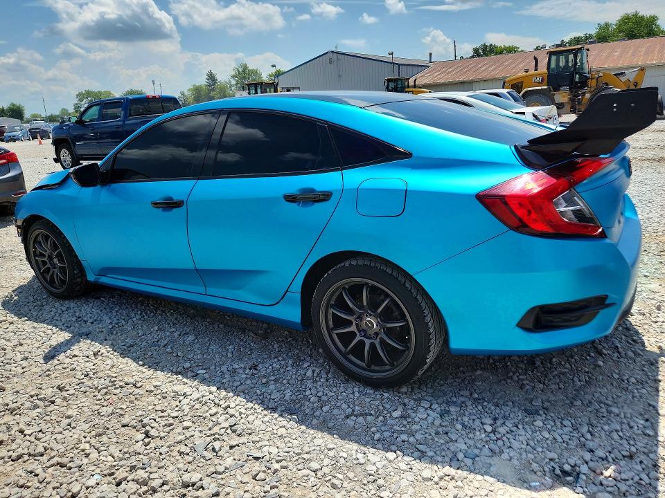 Photo 2 from auction – 2019 HONDA CIVIC with VIN 19XFC2F67KE024394