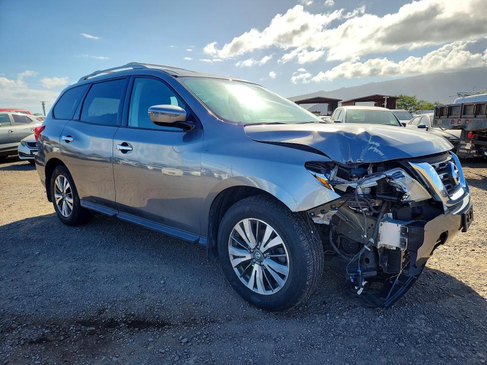 Photo 4 from auction – 2017 NISSAN PATHFINDER with VIN 5N1DR2MN8HC654355