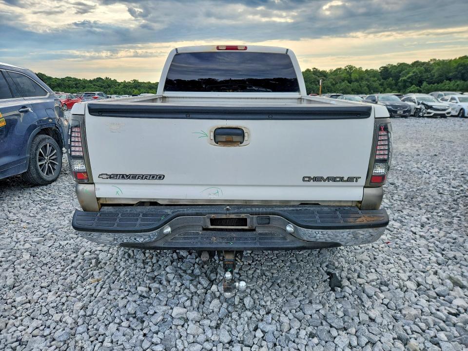 Photo 6 from auction – 2002 CHEVROLET SILVERADO with VIN 2GCEK19T721362689