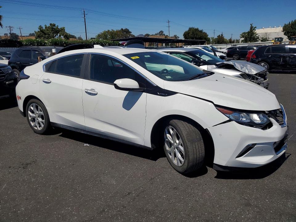 Photo 4 from auction – 2018 CHEVROLET VOLT with VIN 1G1RD6S56JU106592