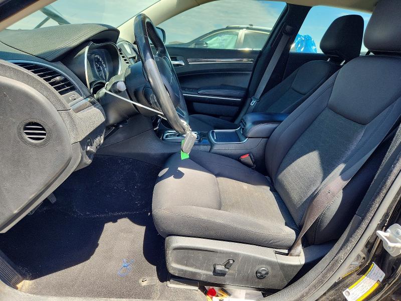 Photo 7 from auction – 2019 CHRYSLER 300 with VIN 2C3CCARG7KH691010