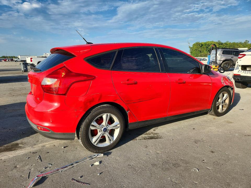 Photo 3 from auction – 2012 FORD FOCUS with VIN 1FAHP3K23CL479859