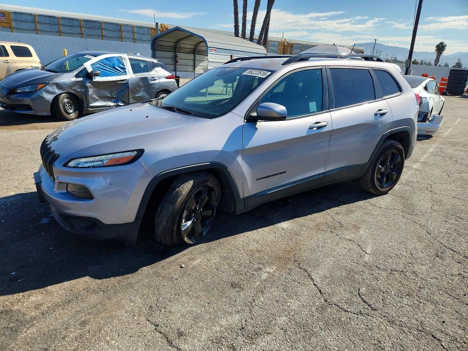 JEEP CHEROKEE 2018 con VIN 1C4PJLCB4JD557594 - Foto de la subasta
