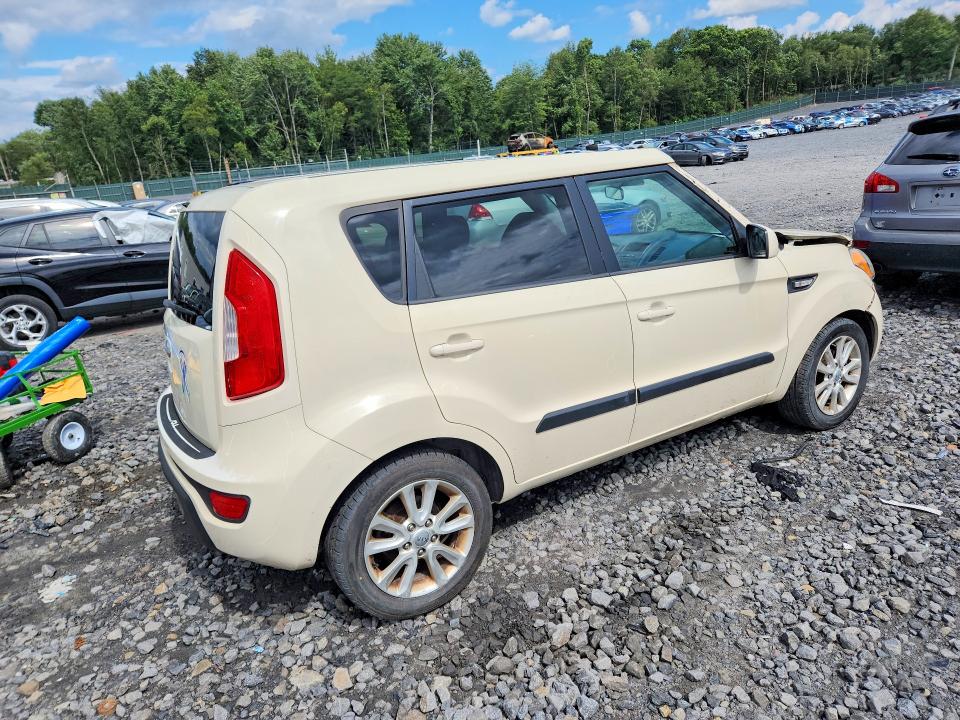Photo 3 from auction – 2013 KIA SOUL with VIN KNDJT2A56D7551077