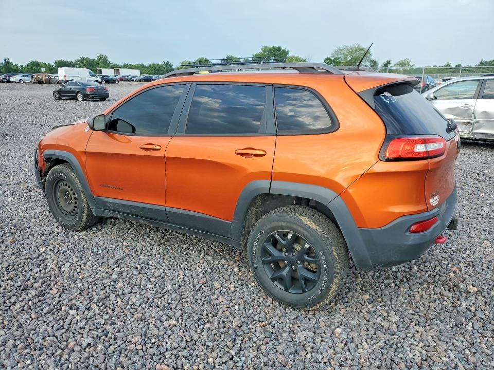 Photo 2 from auction – 2015 JEEP CHEROKEE with VIN 1C4PJMBB0FW630544