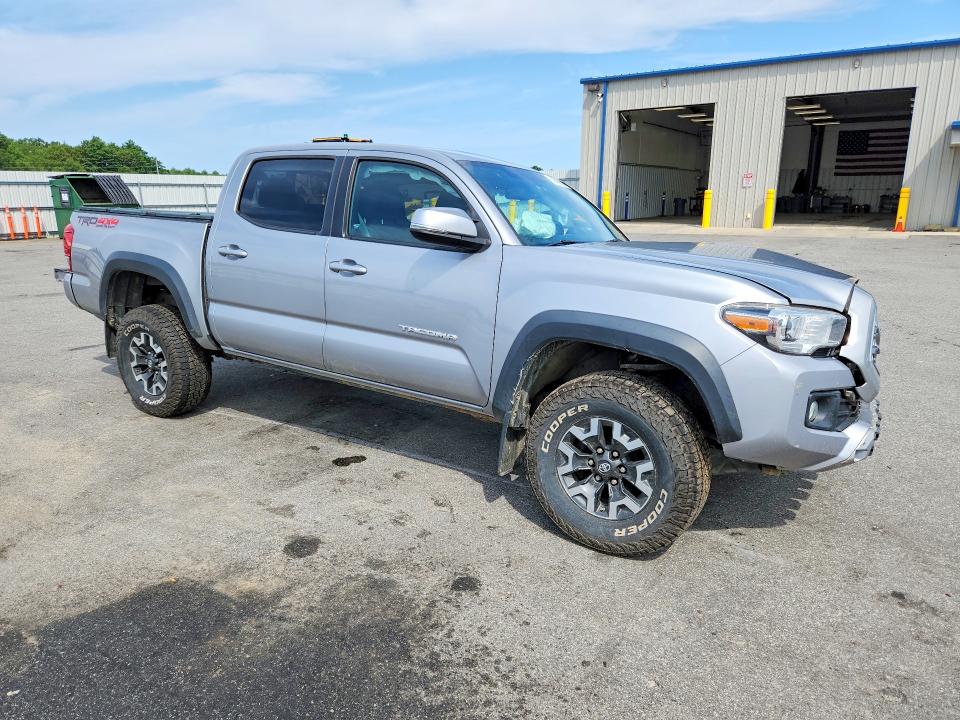 Photo 4 from auction – 2017 TOYOTA TACOMA with VIN 3TMCZ5AN9HM069692