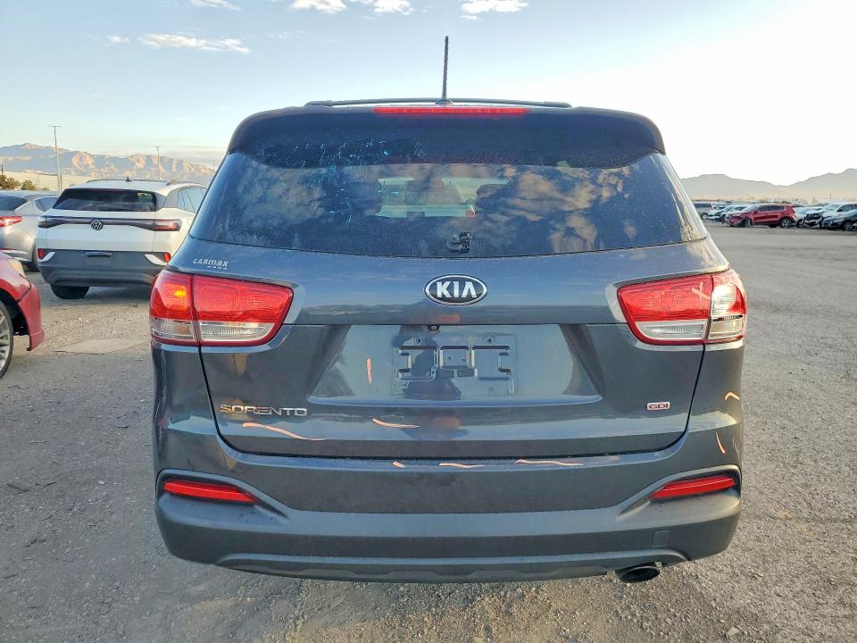 Photo 6 from auction – 2016 KIA SORENTO with VIN 5XYPG4A34GG166598