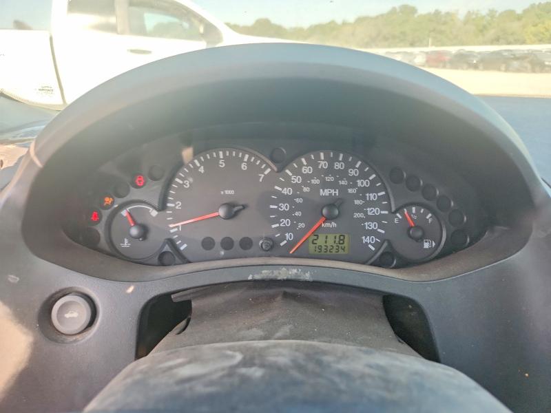 Photo 9 from auction – 2005 FORD FOCUS with VIN 3FAFP37N75R141878