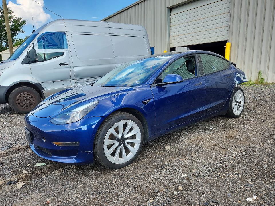 TESLA MODEL 3 2022 with VIN 5YJ3E1EA7NF286475 - Photo from auction