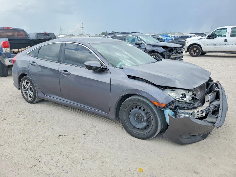 Photo 4 from auction – 2018 HONDA CIVIC with VIN 19XFC2F57JE019749