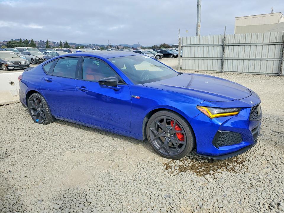Photo 4 from auction – 2022 ACURA TLX with VIN 19UUB7F95NA001920