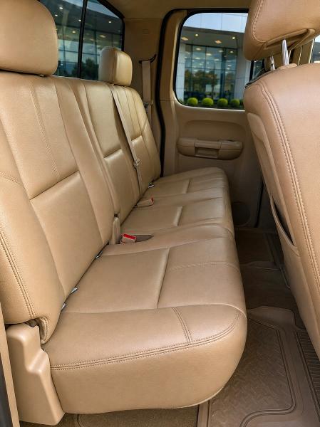Photo 6 from auction – 2011 GMC SIERRA with VIN 1GT220C81BZ381621
