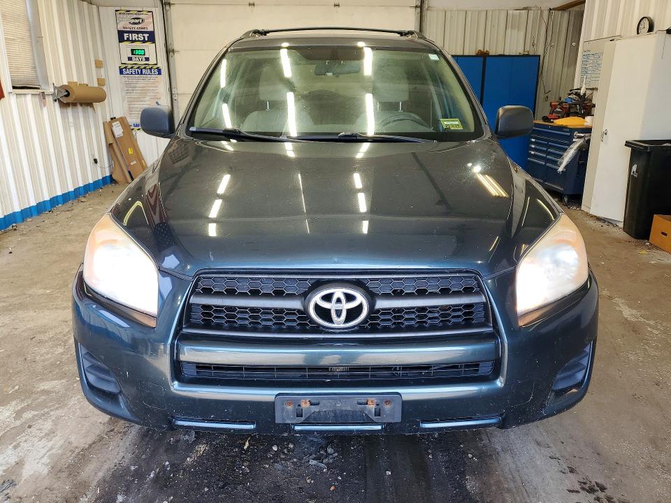 Photo 5 from auction – 2011 TOYOTA RAV4 BASE with VIN 2T3JF4DVXBW083838