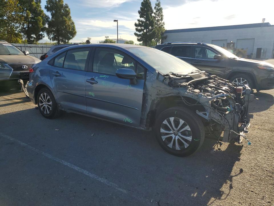 Zdjęcie 4 z aukcji – 2021 TOYOTA COROLLA z VIN JTDEAMDE0MJ005148