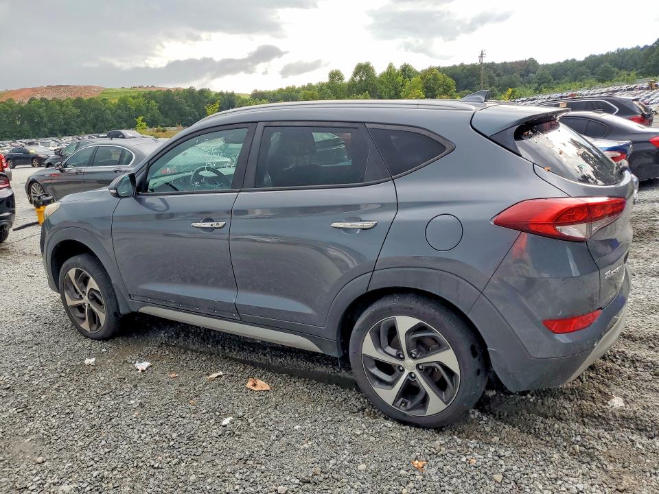 Photo 2 from auction – 2017 HYUNDAI TUCSON with VIN KM8J33A23HU352289