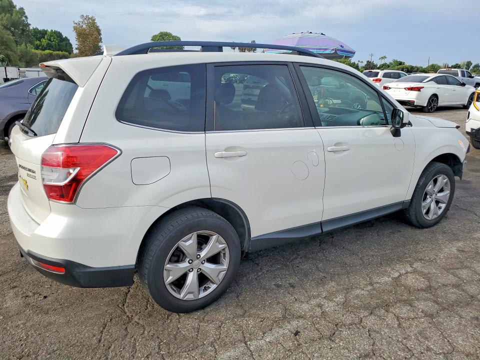 Снимка 3 от търг – 2016 SUBARU FORESTER с VIN JF2SJAHC1GH526497