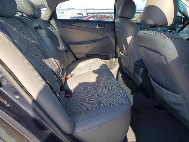 Photo 10 from auction – 2011 HYUNDAI SONATA with VIN 5NPEC4AB8BH315669