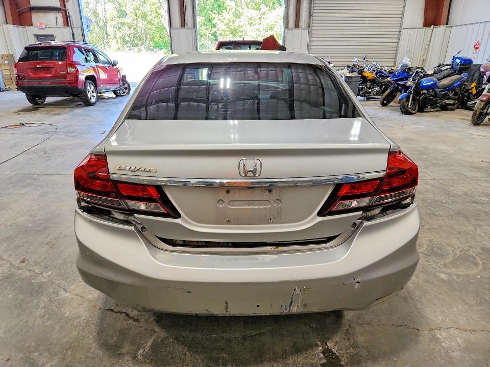 Снимка 6 от търг – 2013 HONDA CIVIC с VIN 2HGFB2F54DH548511