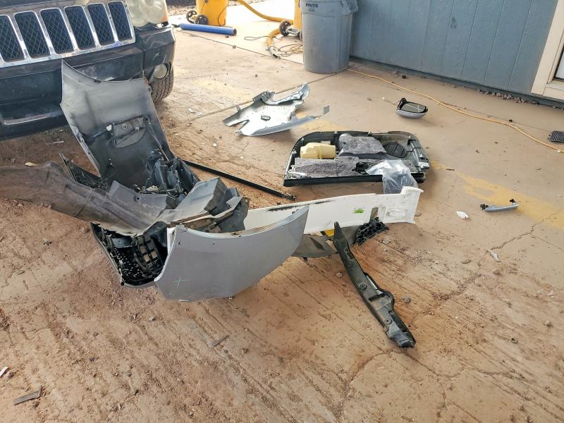 صورة رقم 12 من المزاد - 2014 TOYOTA PRIUS V مع VIN JTDZN3EU4E3317064