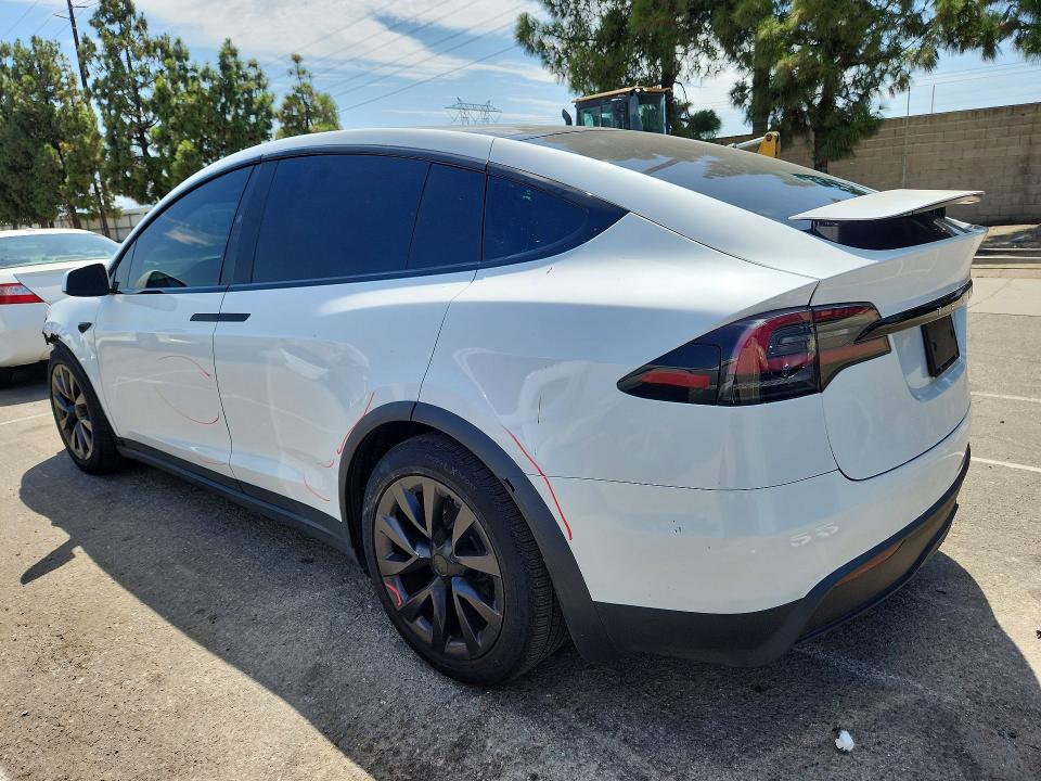Photo 2 from auction – 2023 TESLA MODEL X with VIN 7SAXCBE55PF389271