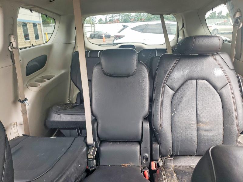 Photo 10 from auction – 2018 CHRYSLER PACIFICA with VIN 2C4RC1BG5JR290693