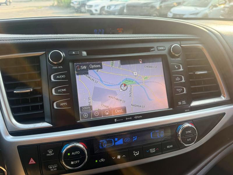 Photo 8 from auction – 2017 TOYOTA HIGHLANDER with VIN 5TDJZRFH0HS394314