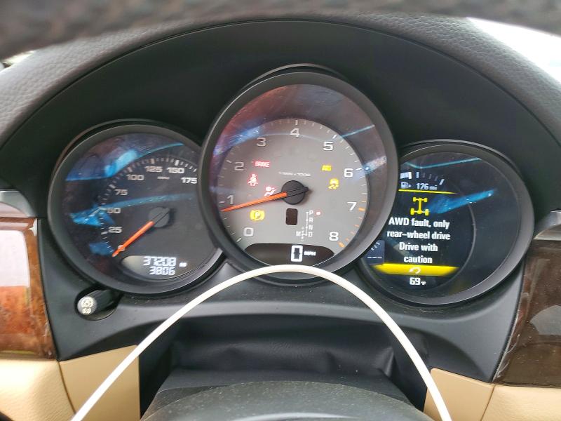 Photo 9 from auction – 2018 PORSCHE MACAN with VIN WP1AB2A59JLB36680
