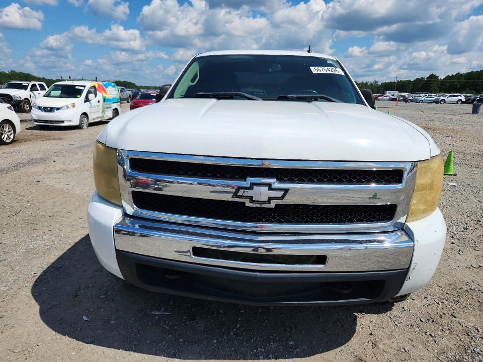 Photo 5 from auction – 2011 CHEVROLET SILVERADO with VIN 1GCRKSE31BZ424415